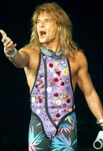 David Lee Roth. "Diamond Dave" también fue otro famoso aullador